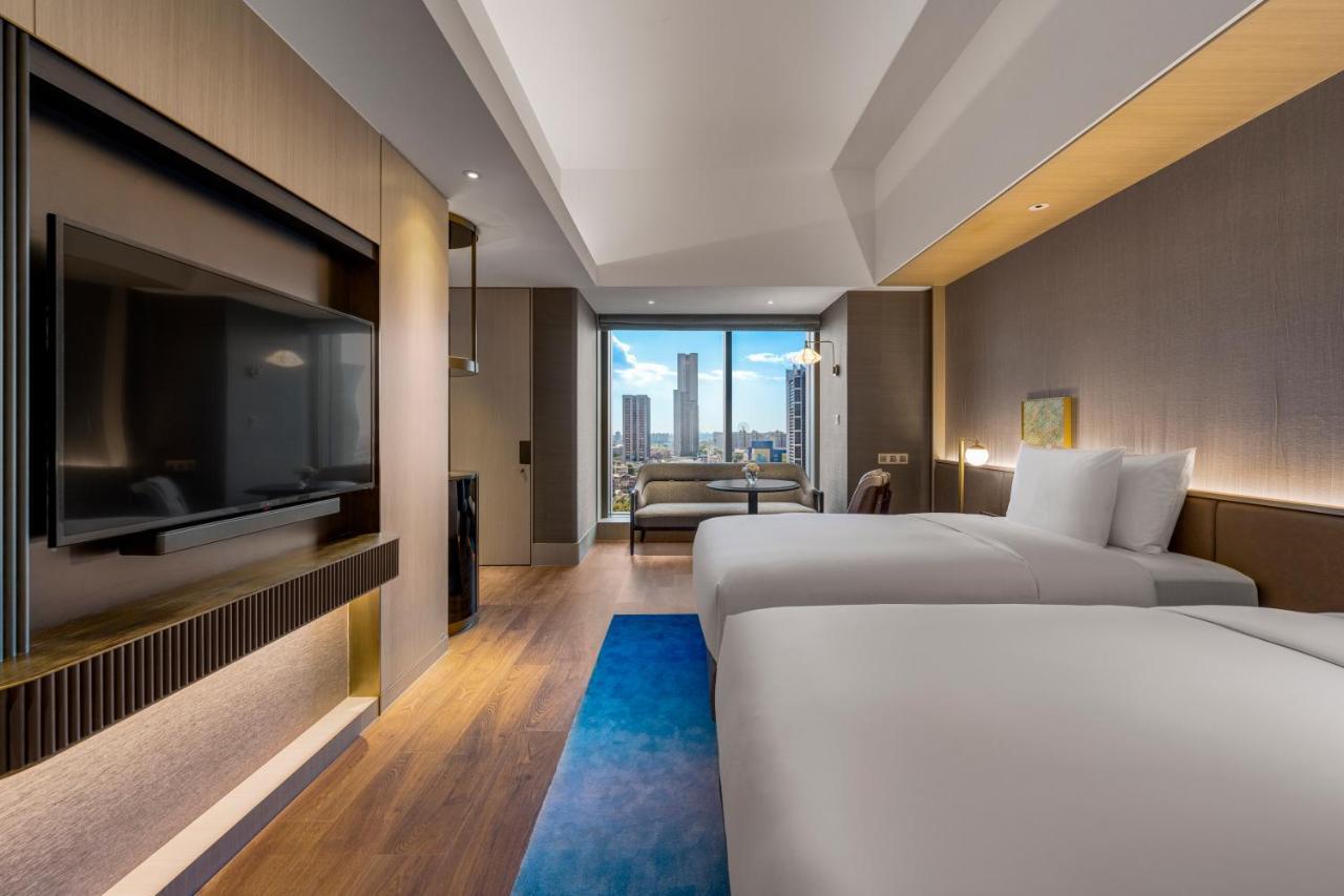 Intercontinental Kaohsiung By Ihg Hotel ภายนอก รูปภาพ Deluxe Room