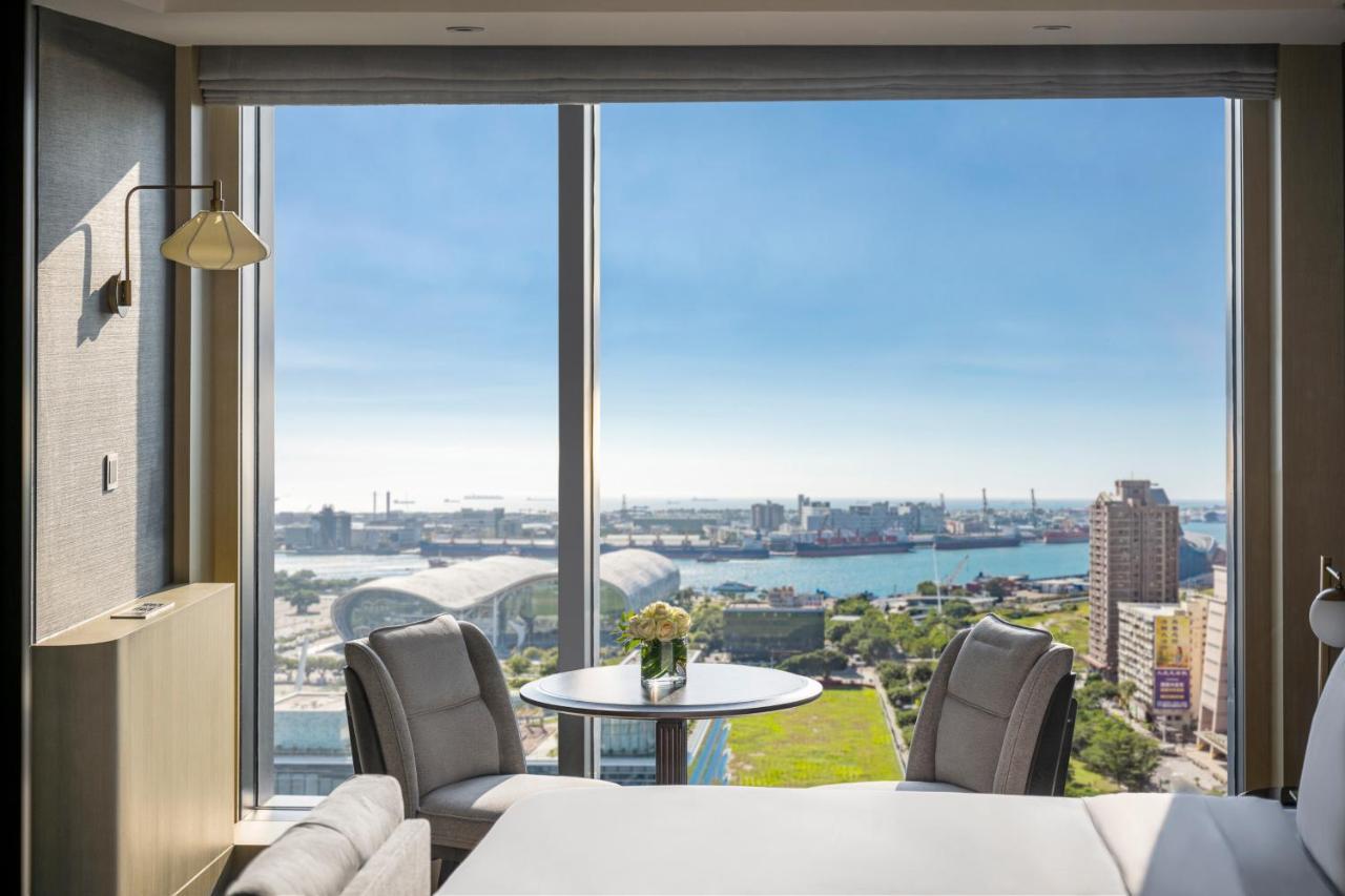 Intercontinental Kaohsiung By Ihg Hotel ภายนอก รูปภาพ View from a suite