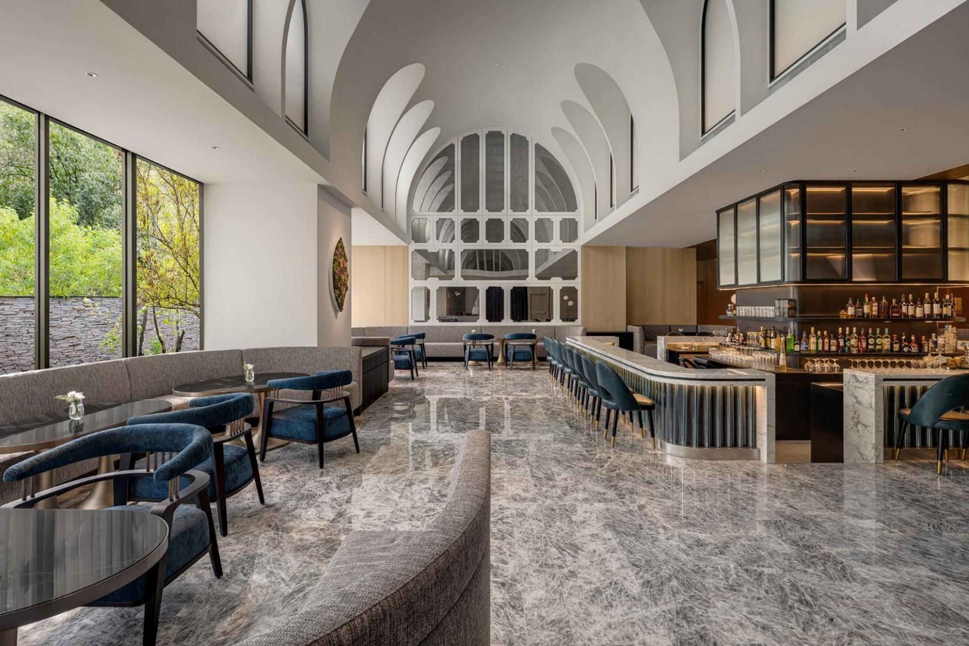 Intercontinental Kaohsiung By Ihg Hotel ภายนอก รูปภาพ The Bar